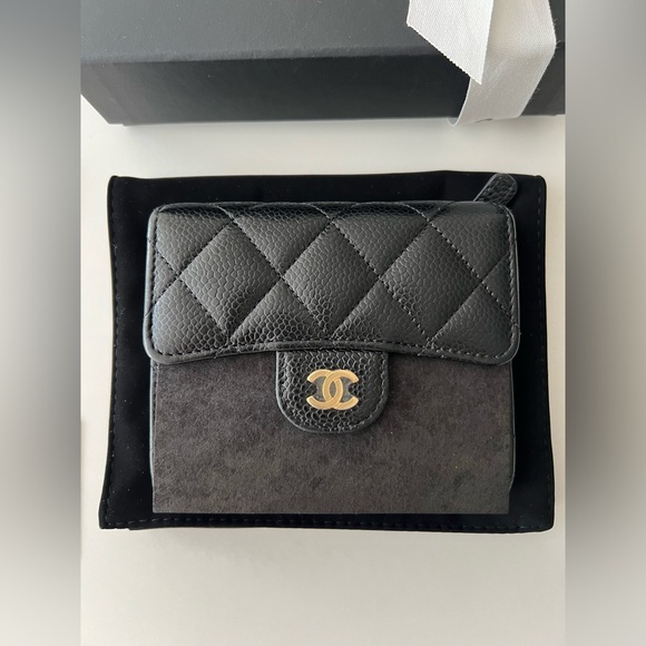 CHANEL Classic Small Flap Wallet Caviar Black - Picture 3 of 9